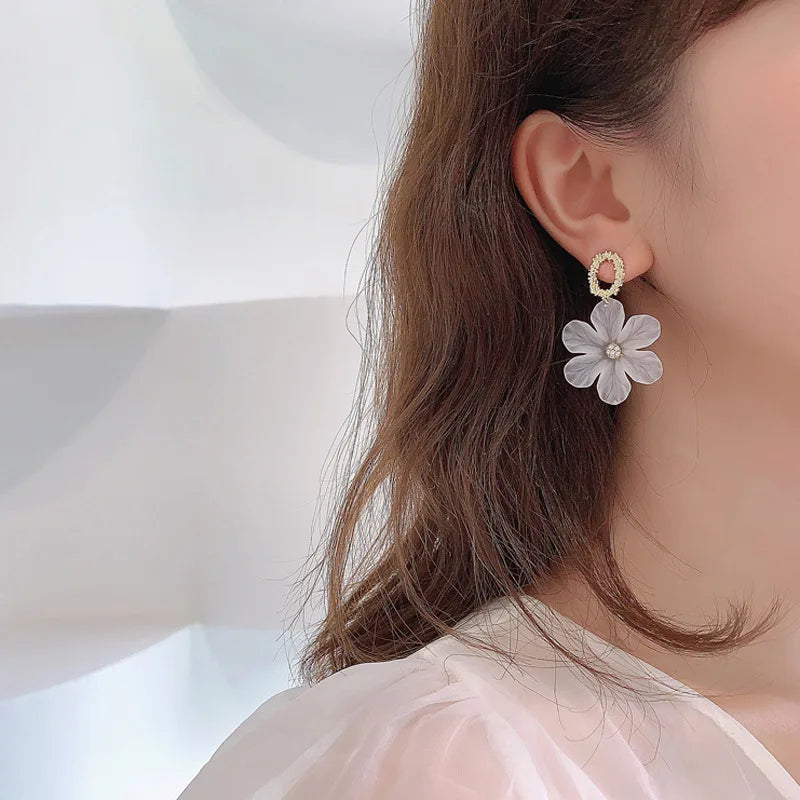 Cercei Florali Albi – Cercei Lungi cu Flori, Fashion Korean